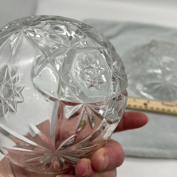 Anchor Hocking Vintage Heavy Cut Pressed Glass Candy Dish Bundle of (Two) - Picture 7 of 8